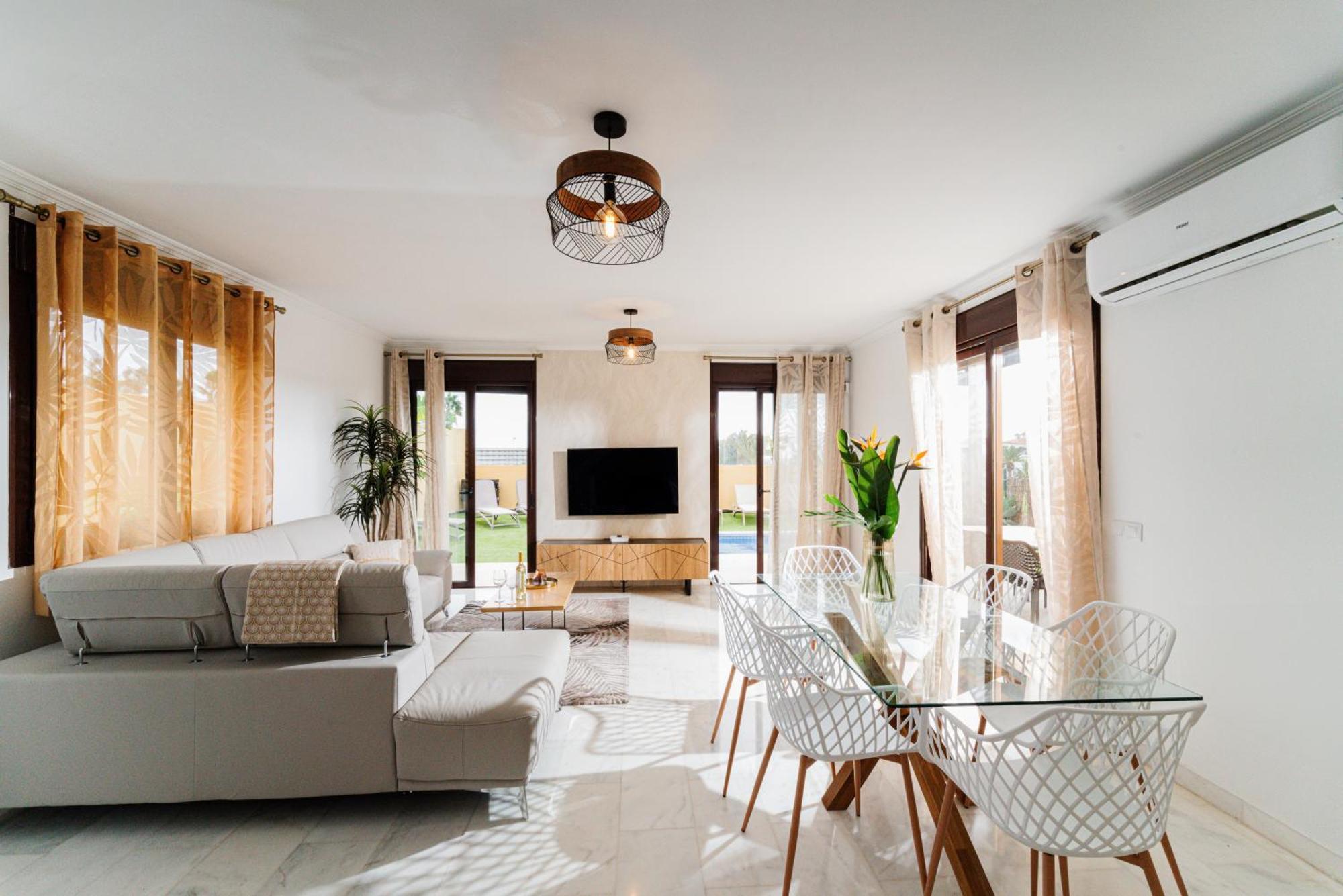 Villa With 4 Bedrooms And Private Heated Pool ซานมิเกลเดียโบนา ภายนอก รูปภาพ