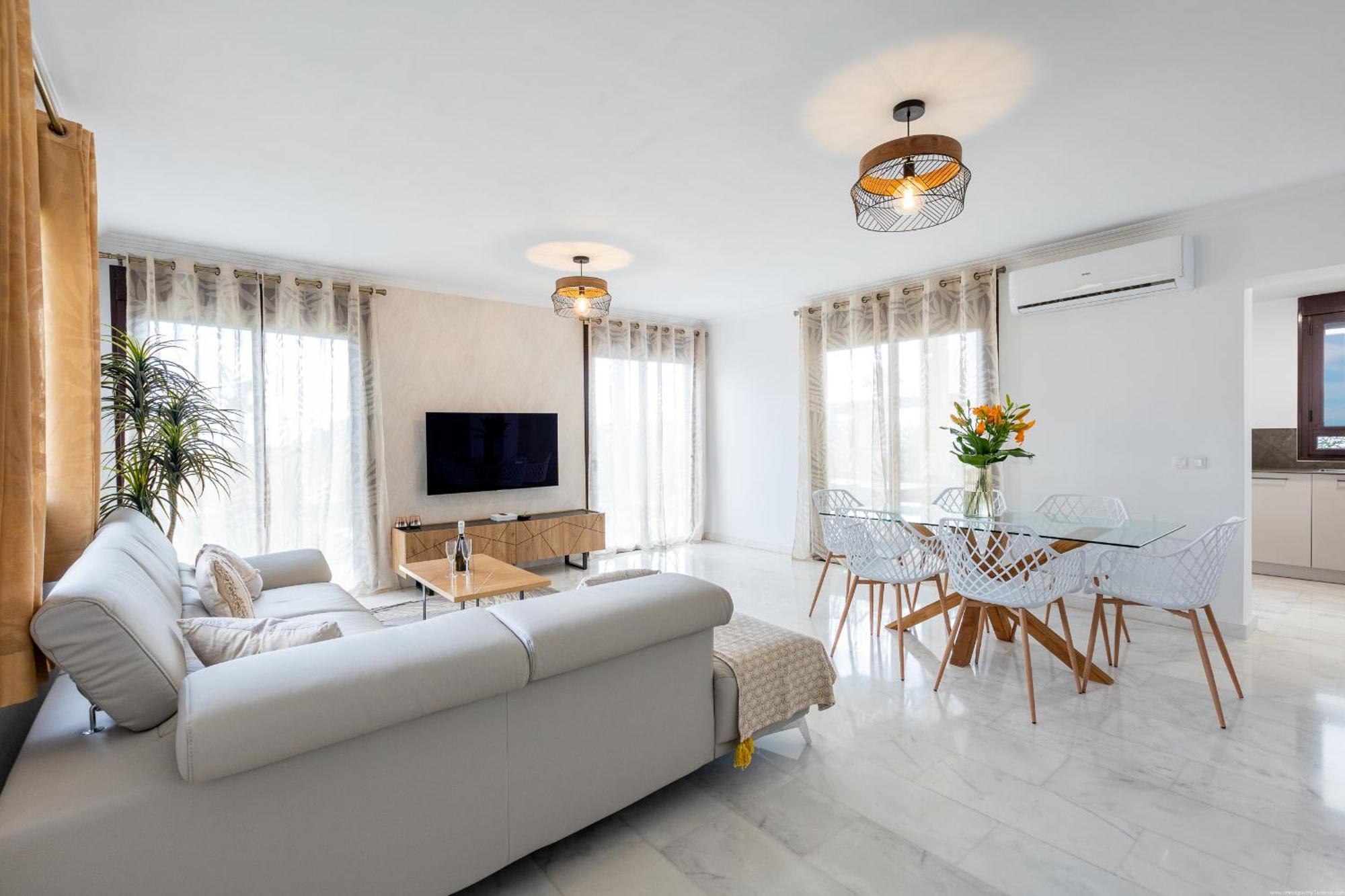 Villa With 4 Bedrooms And Private Heated Pool ซานมิเกลเดียโบนา ภายนอก รูปภาพ