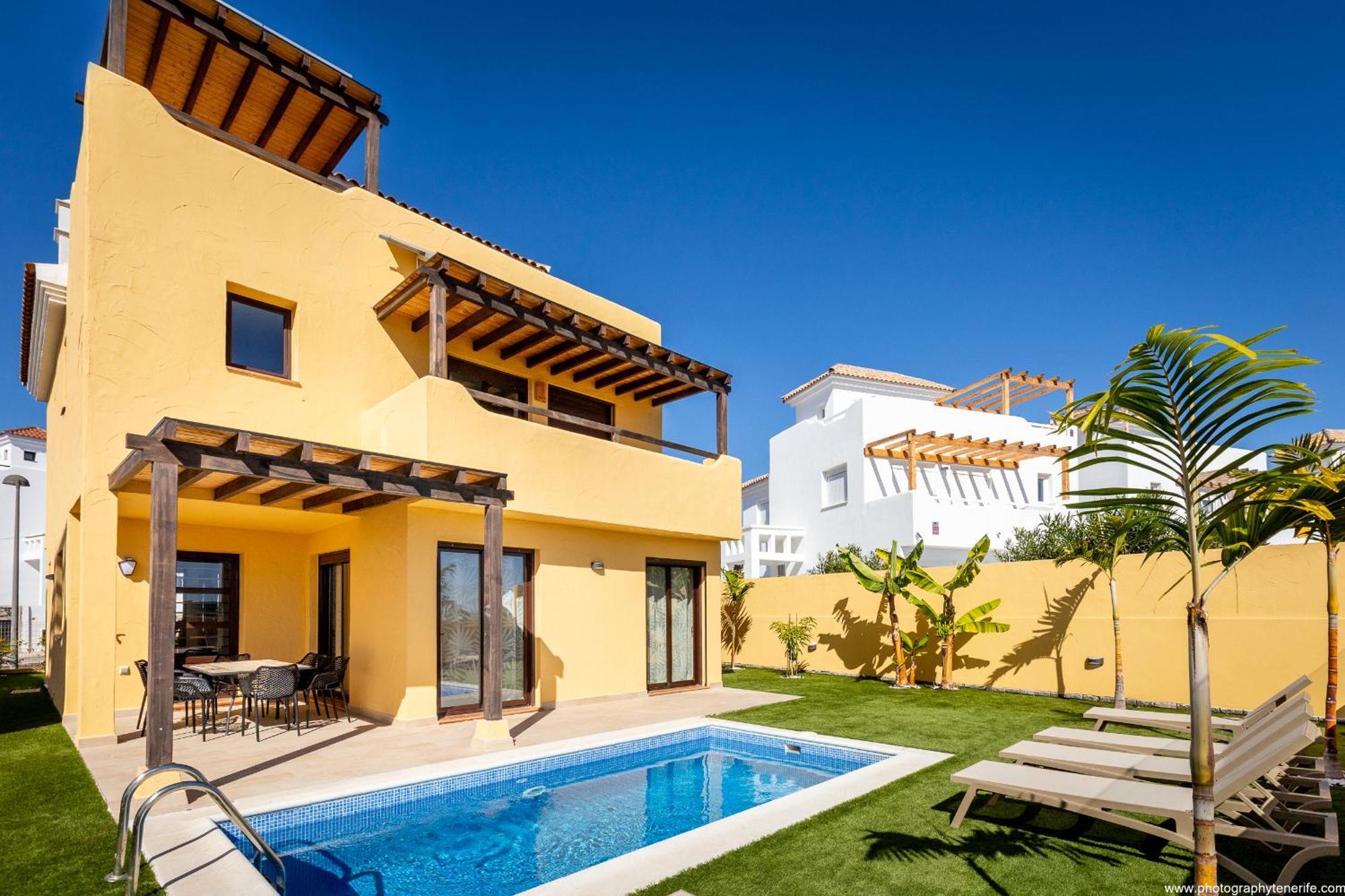 Villa With 4 Bedrooms And Private Heated Pool ซานมิเกลเดียโบนา ภายนอก รูปภาพ